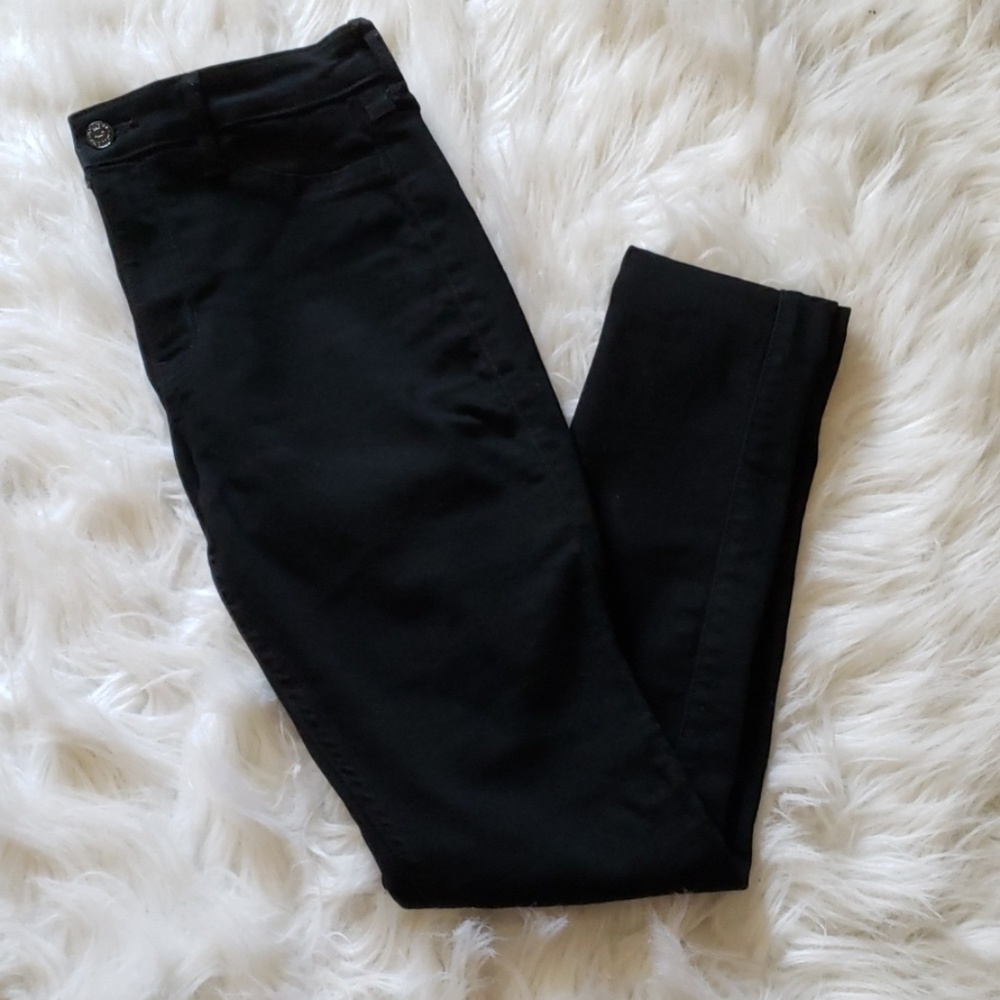 Black skinny jeans